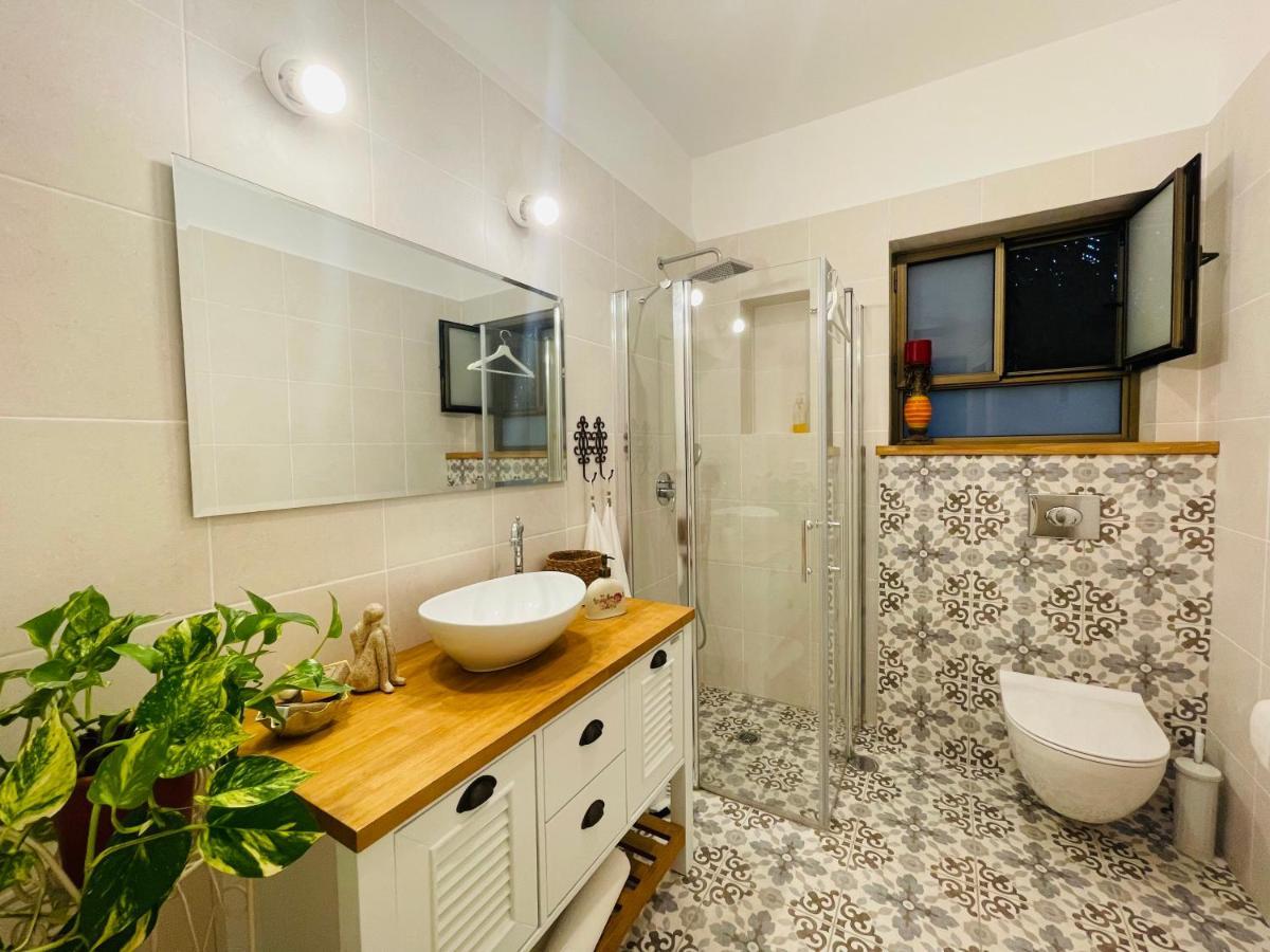 Hotel Orlinka Tirat Yehuda Esterno foto
